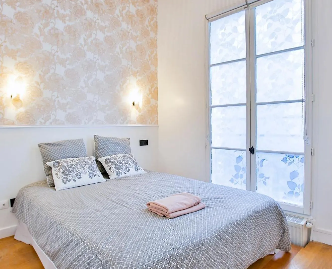 Marais 4 Bedrooms New Apartment Paris